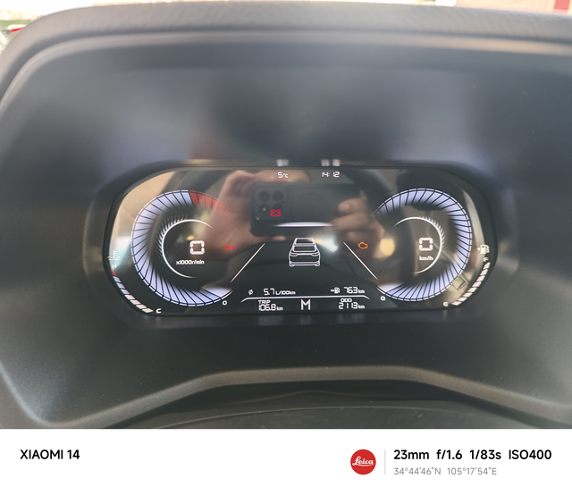 手动版帝豪跑高速一直就是5.7个油加满一箱油350多块钱跑700多km