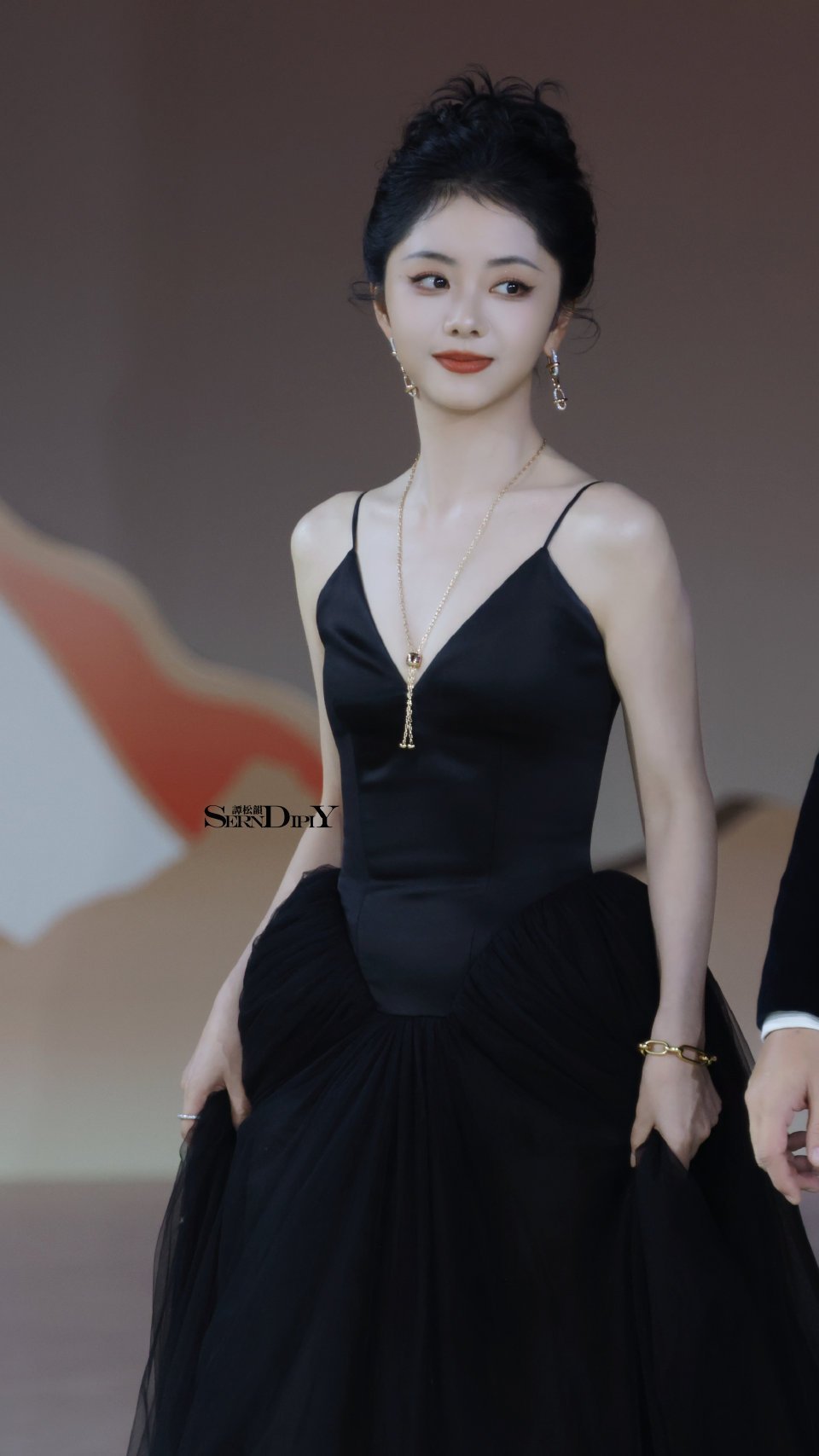 谭松韵瘦了好多演员谭松韵为贴合新剧角色，短期内通过科学饮食与合理运动完成形象转变