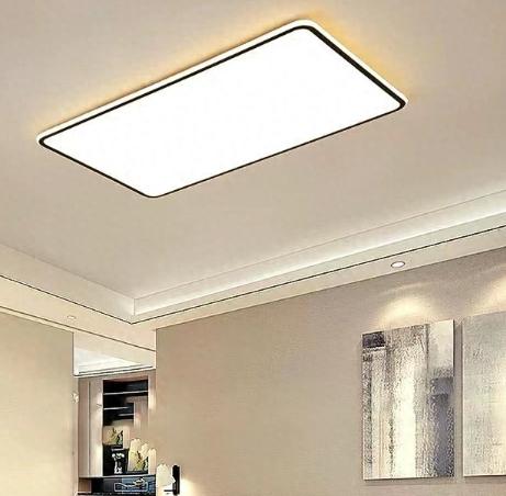 我家装修那会儿，看网上图片好看，买了盏“水晶吸顶灯”，花了800多。装上去确实亮