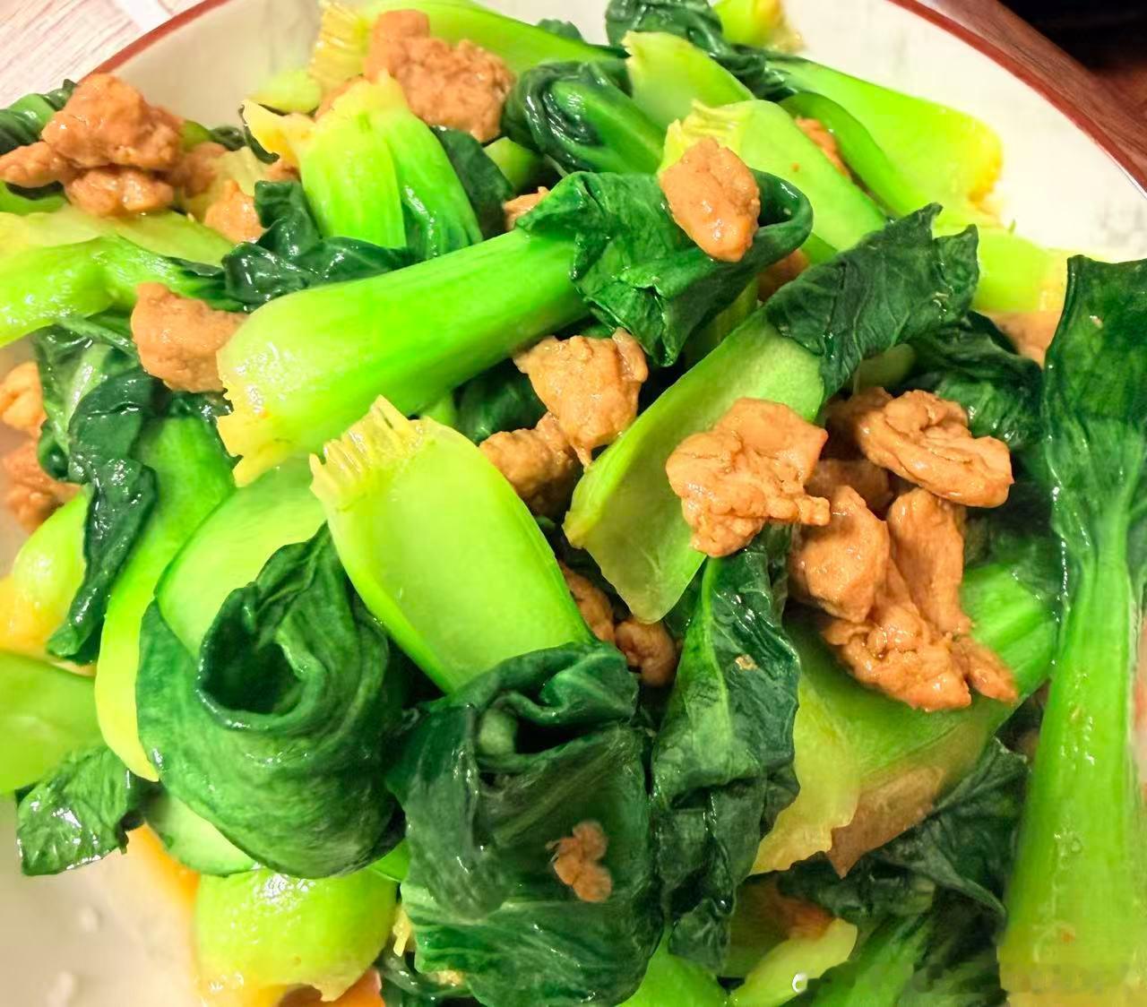好吃！青菜炒肉太香了高考查成绩后！吃吃吃吃！