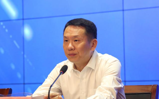 多家金融机构设置专职党委副书记, 银行多为副行长转任