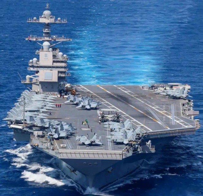 美国航母成了世界笑话！谁都没想到，逼疯美国“福特号”航母上4600名水兵的不是伊