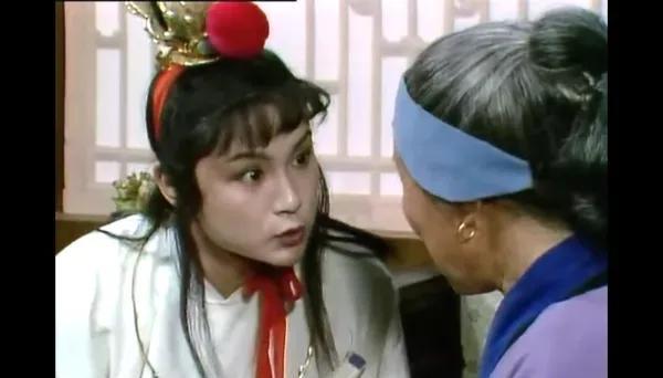 林如海不死，林黛玉根本不会多看贾宝玉一眼，先看两家父母，都是贾母嫡出的孩子。贾宝