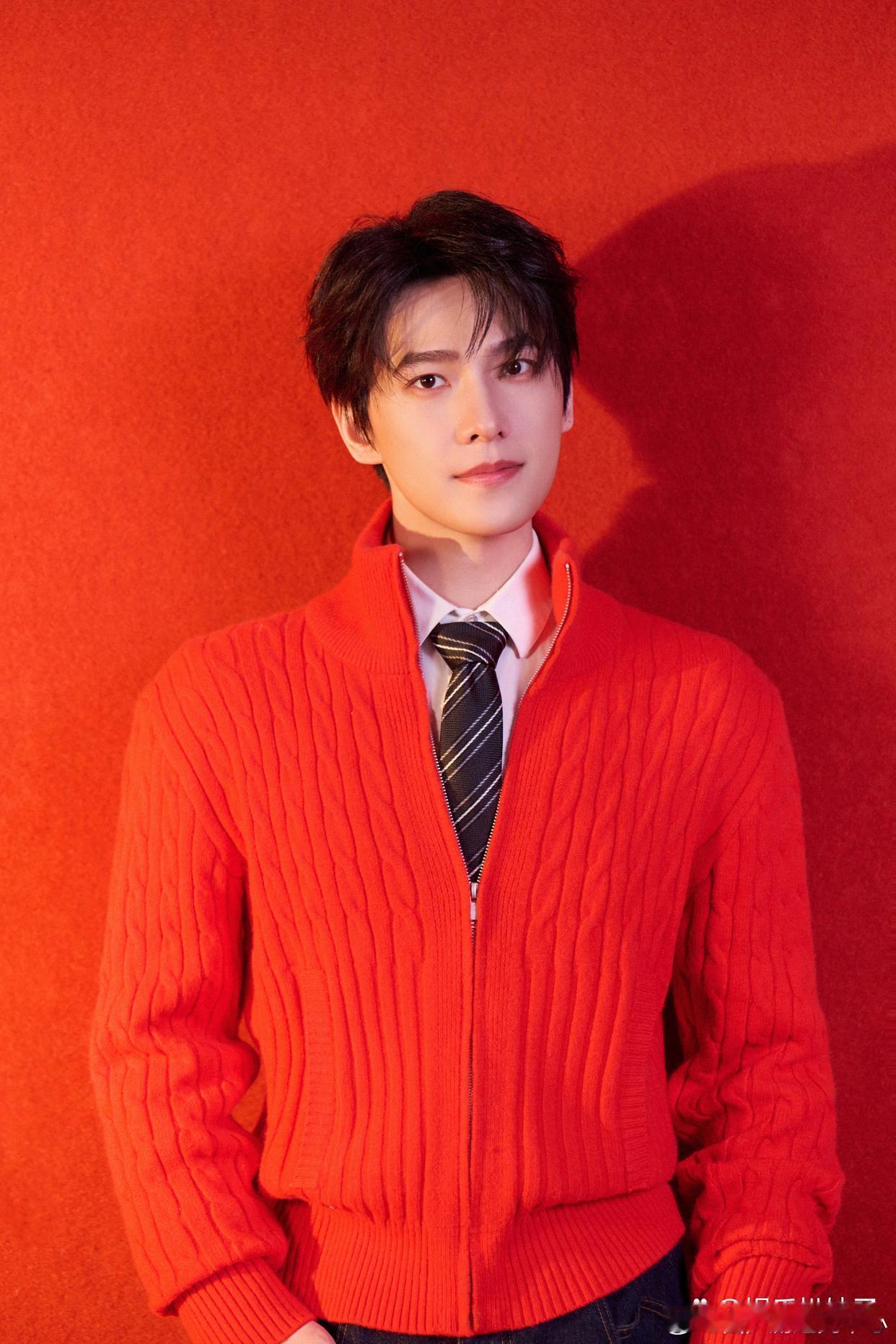 1.蔡卓妍是怀孕了才会赶紧要求结婚，但她没那么恋爱脑，有婚前财产公证，经济上没有