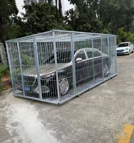 这迈巴赫保护了个寂寞​​​