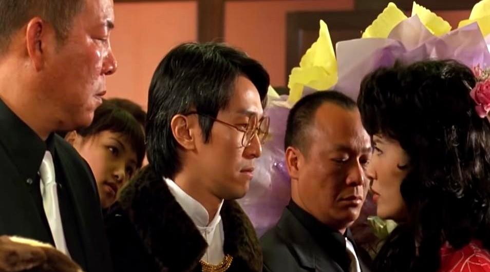 1999年，王晶砸1200万请周星驰来《千王之王2000》给张家辉当“扶手”，9