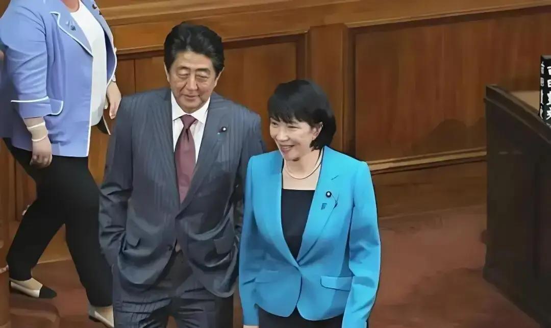 快讯！高市早苗突然宣布了12月22日，东京永田町，高市早苗在社交平台