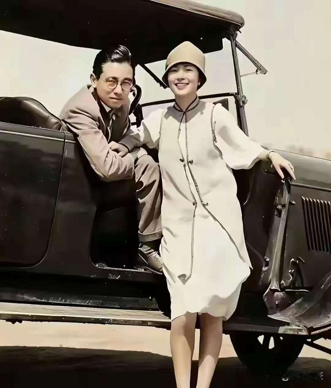 林徽因梁思成1928年留影[玫瑰]