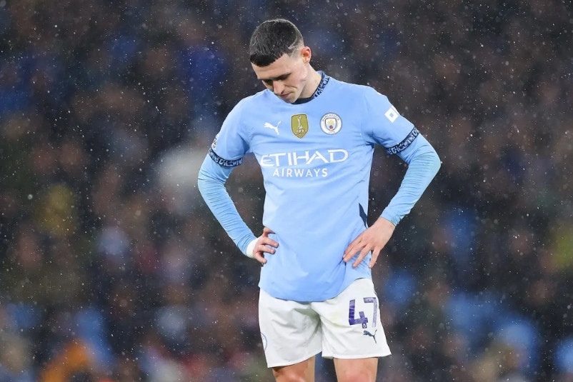 曼城输给曼联这场不冤！真无语啊，哈兰德死活不传中，他又不是小技术见长的中锋。你上