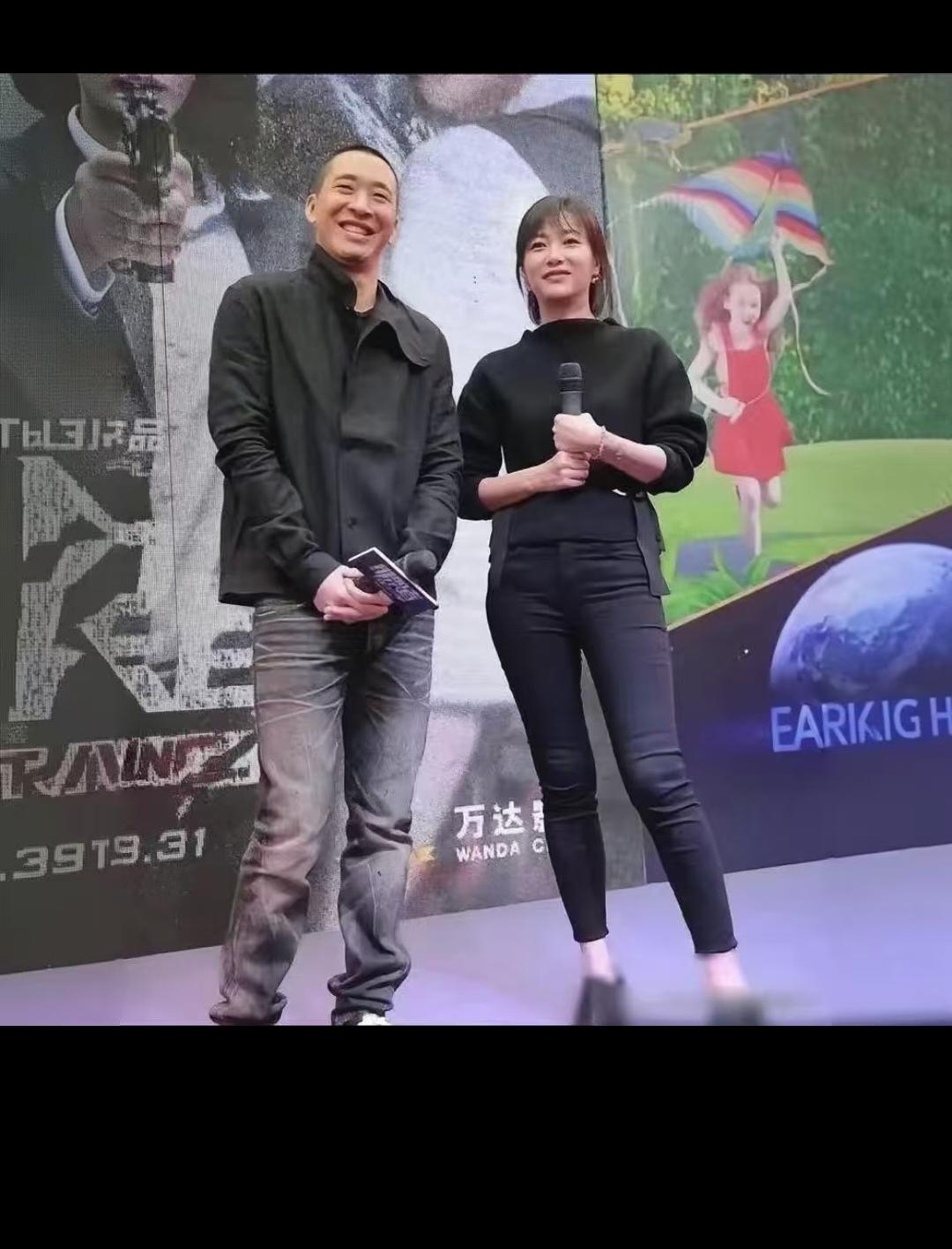 他俩没在一起以前的事都各自能写一本书了，俩人在一起是谁也不用嫌弃谁！现在感觉