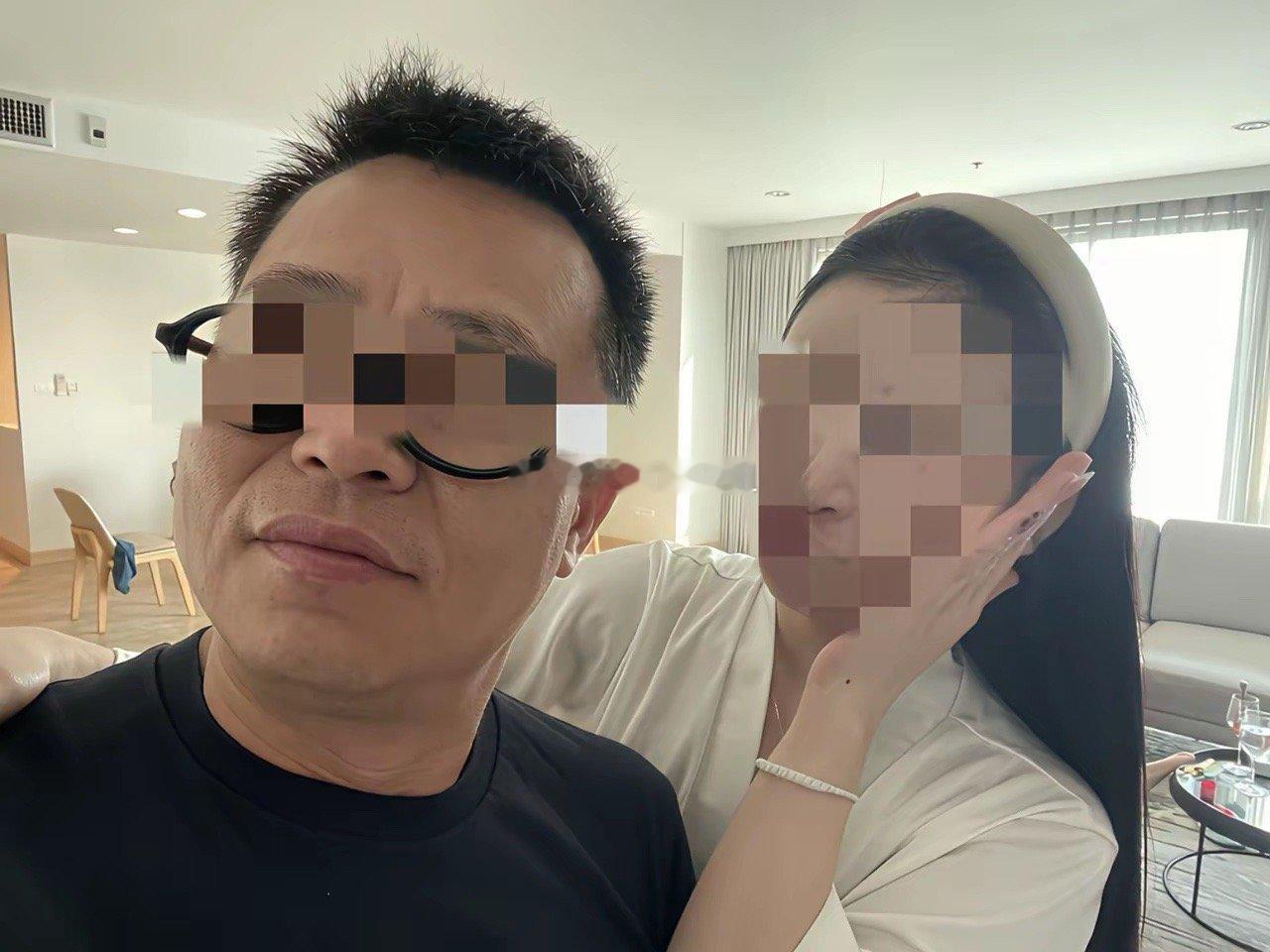 360前高管玉红曝猛料周鸿祎，不知道真假，反正玉红在各大微信群传播。随后360发