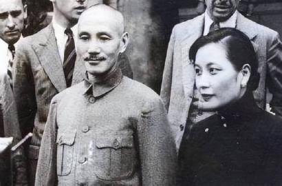 1947年，蒋介石来到延安，问一过路农民：你可见过毛泽东？谁想到，老农民的一番话