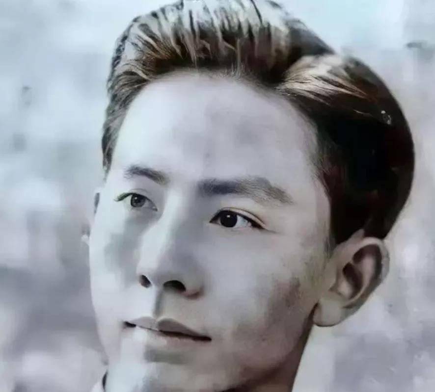 1948年2月19日，万县街头寒风凛冽。盛超群刚迈进旅馆房门，木门“砰”一声被踹