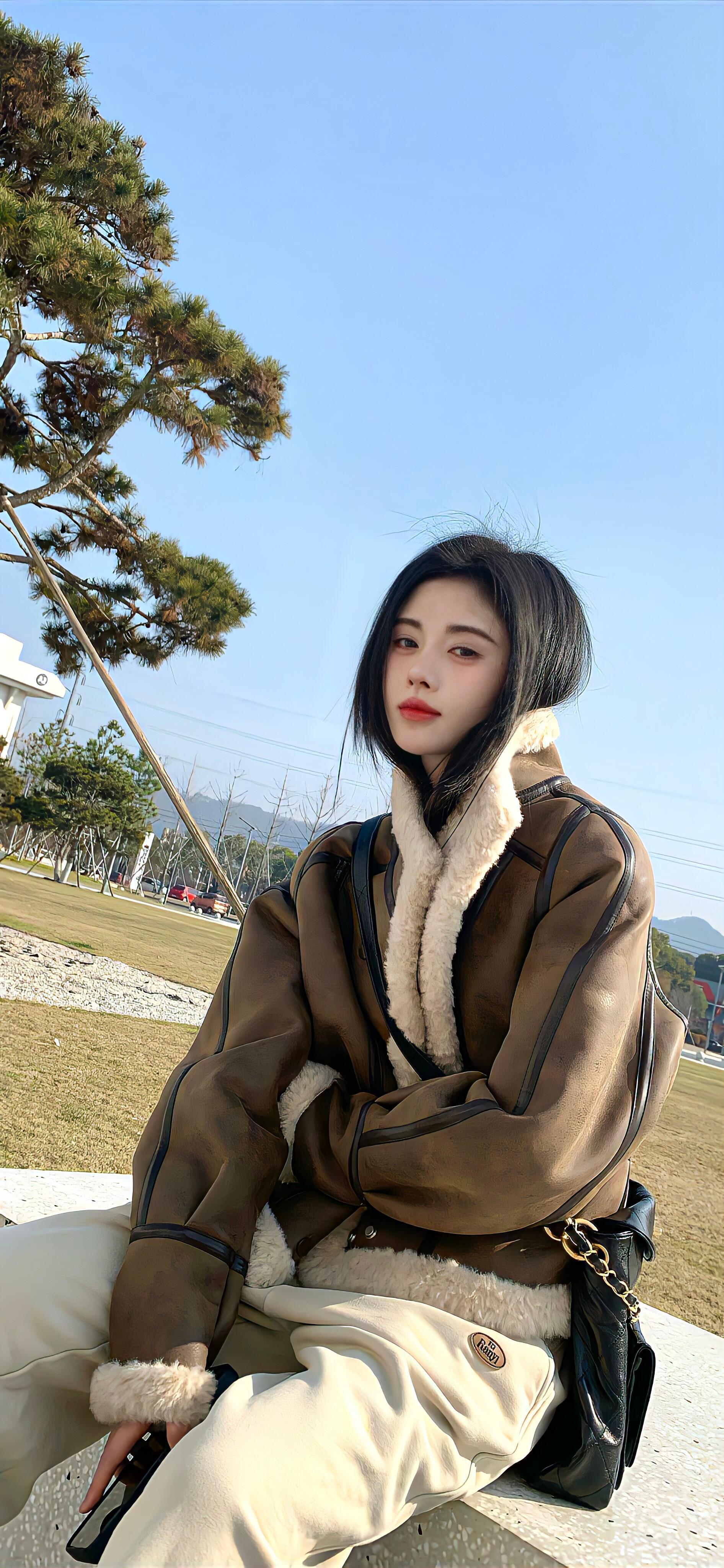𝑾𝒆𝑪𝒉𝒂𝒕│鞠婧祎壁纸│明星壁纸│美女壁纸│慵懒