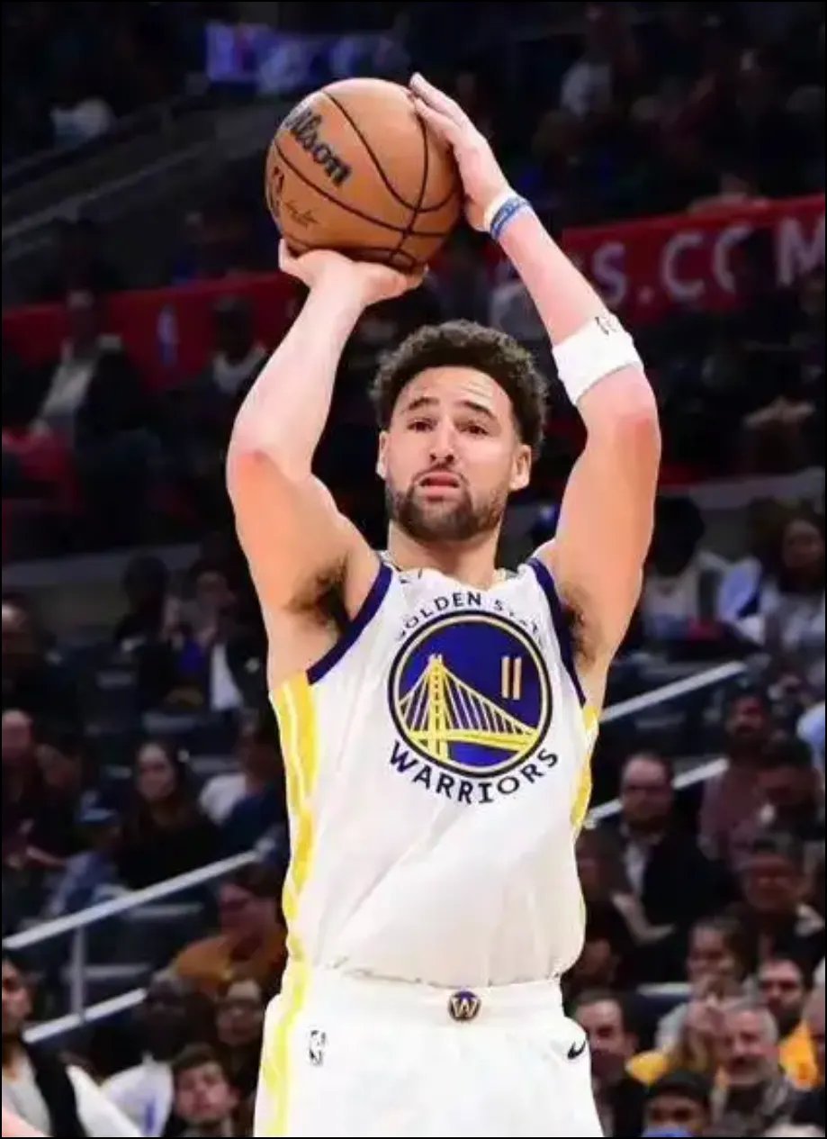 NBA以下8个单节纪录，哪个最难破？1、克莱汤普森单节37分。2、麦迪单节35秒