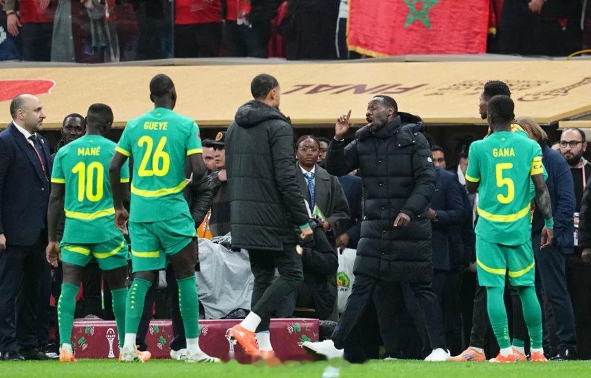 世界杯新规两种情况直接红牌世界杯球员争执捂嘴直接红牌直接上懒人包，FIFA宣布