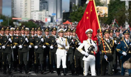 中越阅兵博弈学：越军难越的三座大山
