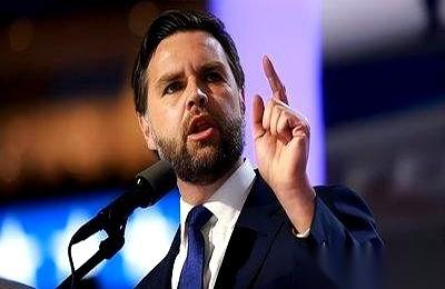 最骚的操作是什么？一边叫嚣着要跟你动武，一边发现自己最牛的F-35战斗机，里头