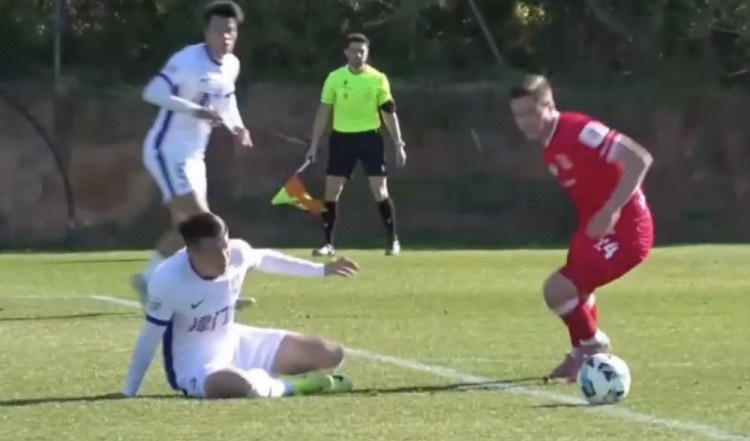 热身赛: 上下半场两套阵容, 津门虎0-3不敌克里夫巴斯