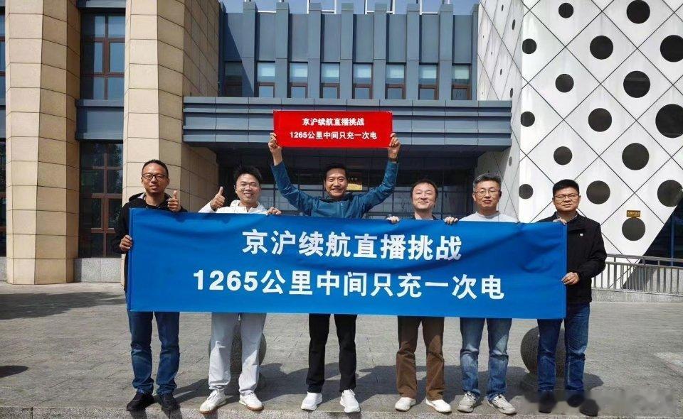 有点不理解雷军，小米根本不生产电池，都是其他厂商供应的，为什么纠结于电池的表现？