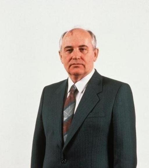 1992年，俄罗斯公开绝密档案，曝光了抗美援朝被掩藏42年的真相。原来抗美援朝还