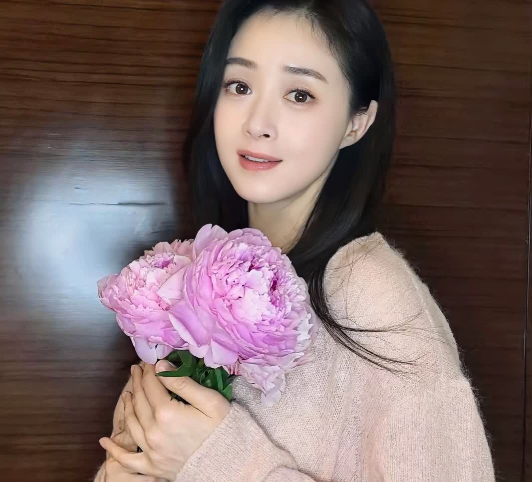蒋欣的粉丝已经意识到了，虽然她的演技非常好。但是存在一个明显的问题，