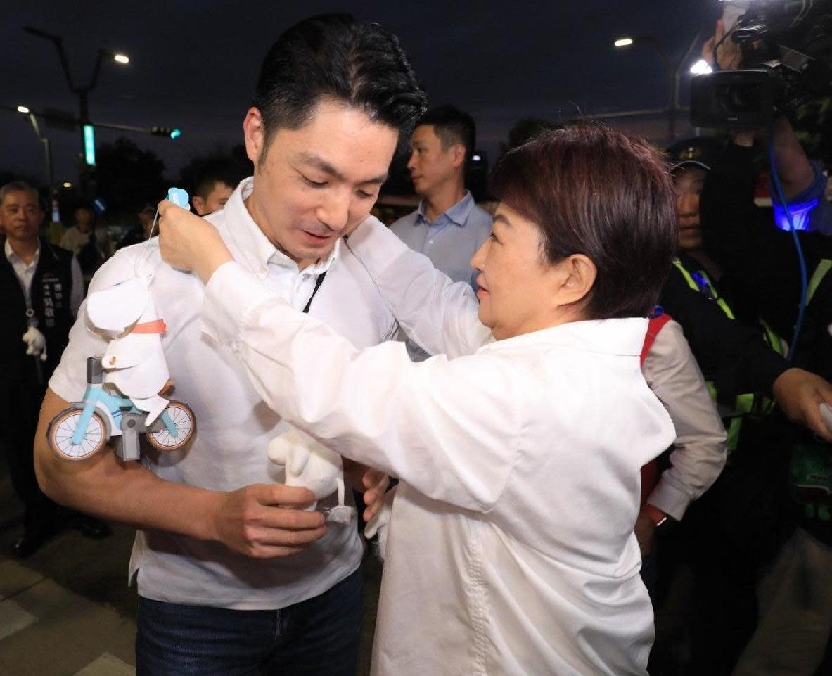 “姐弟情”，要崩原本被判定几乎无缘2028的人，蒋万安怎么一下子突然就被放到