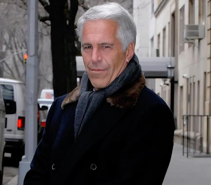 越传越离谱，FBI卧底线人亲自爆料，臭名昭著的爱泼斯坦背后还藏着更劲爆的身份，那