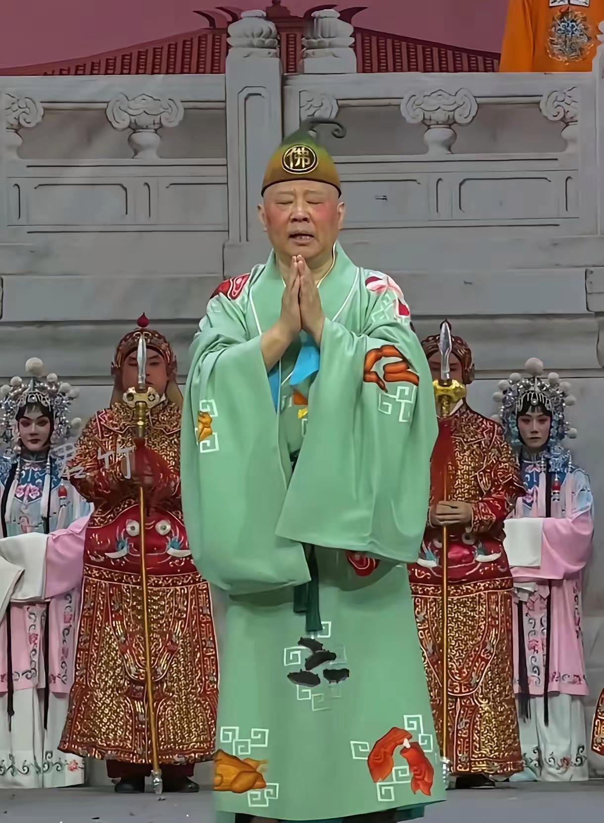 郭德纲《济公活佛》商演现场改编被举报之事武汉文旅立案了！起因是7月24日，郭