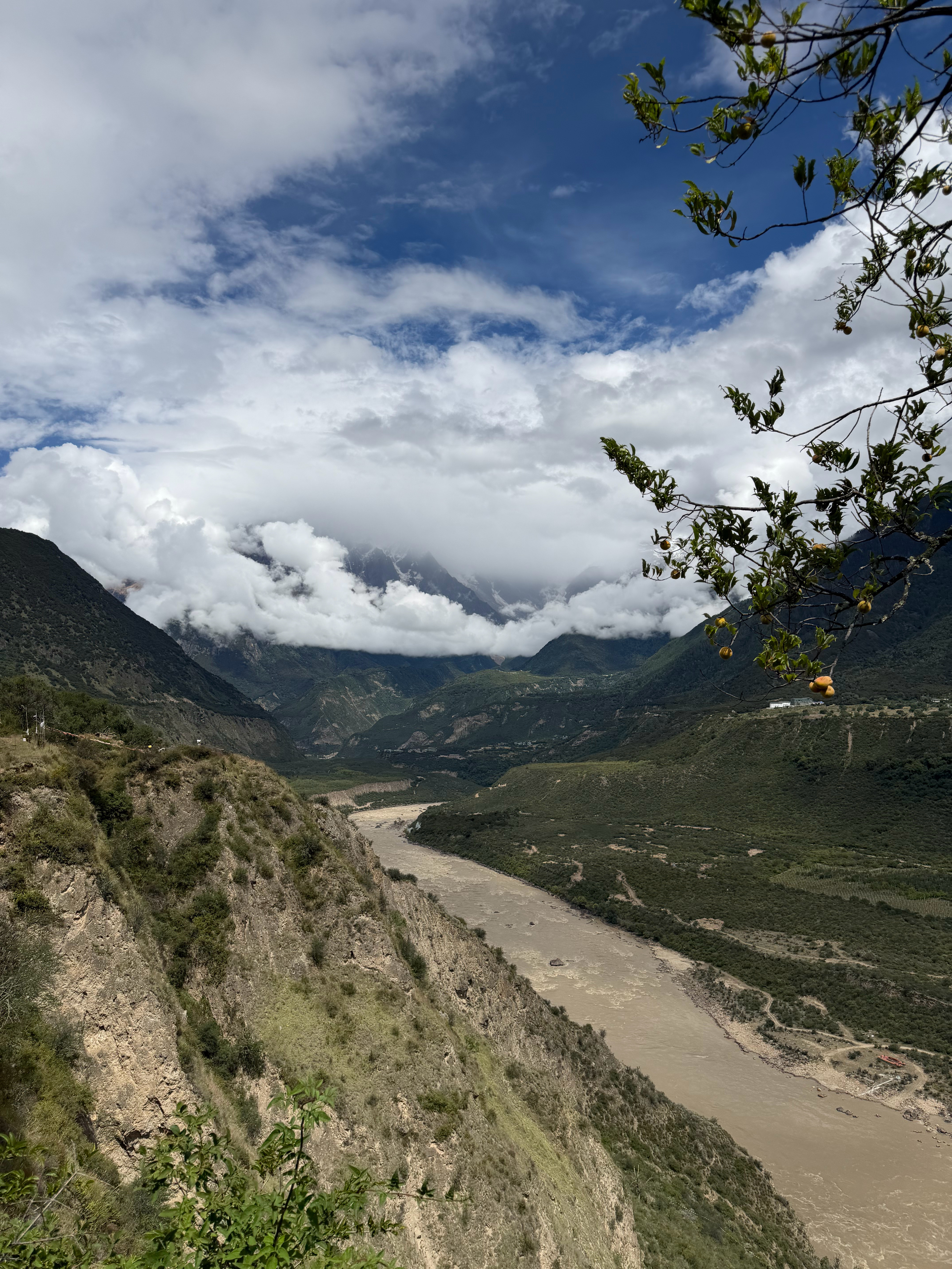 坐等南迦达瓦峰的“日照金山”在这里看南迦达瓦峰和雅鲁藏布江，我觉得我能坐半天​