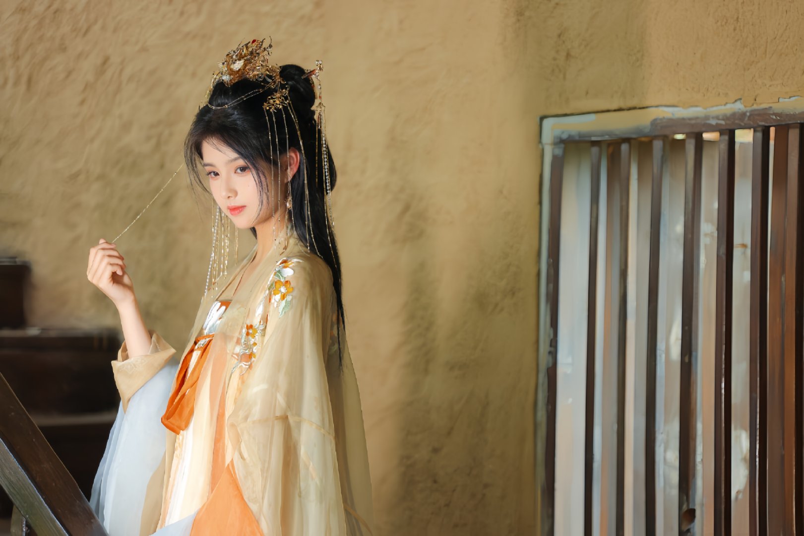 金钗垂露，翩若惊鸿#艾米#​