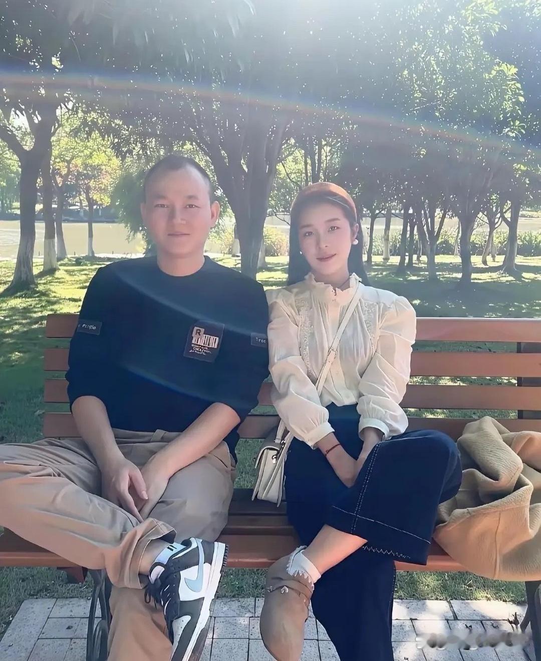 现在的衣品比以前好多了