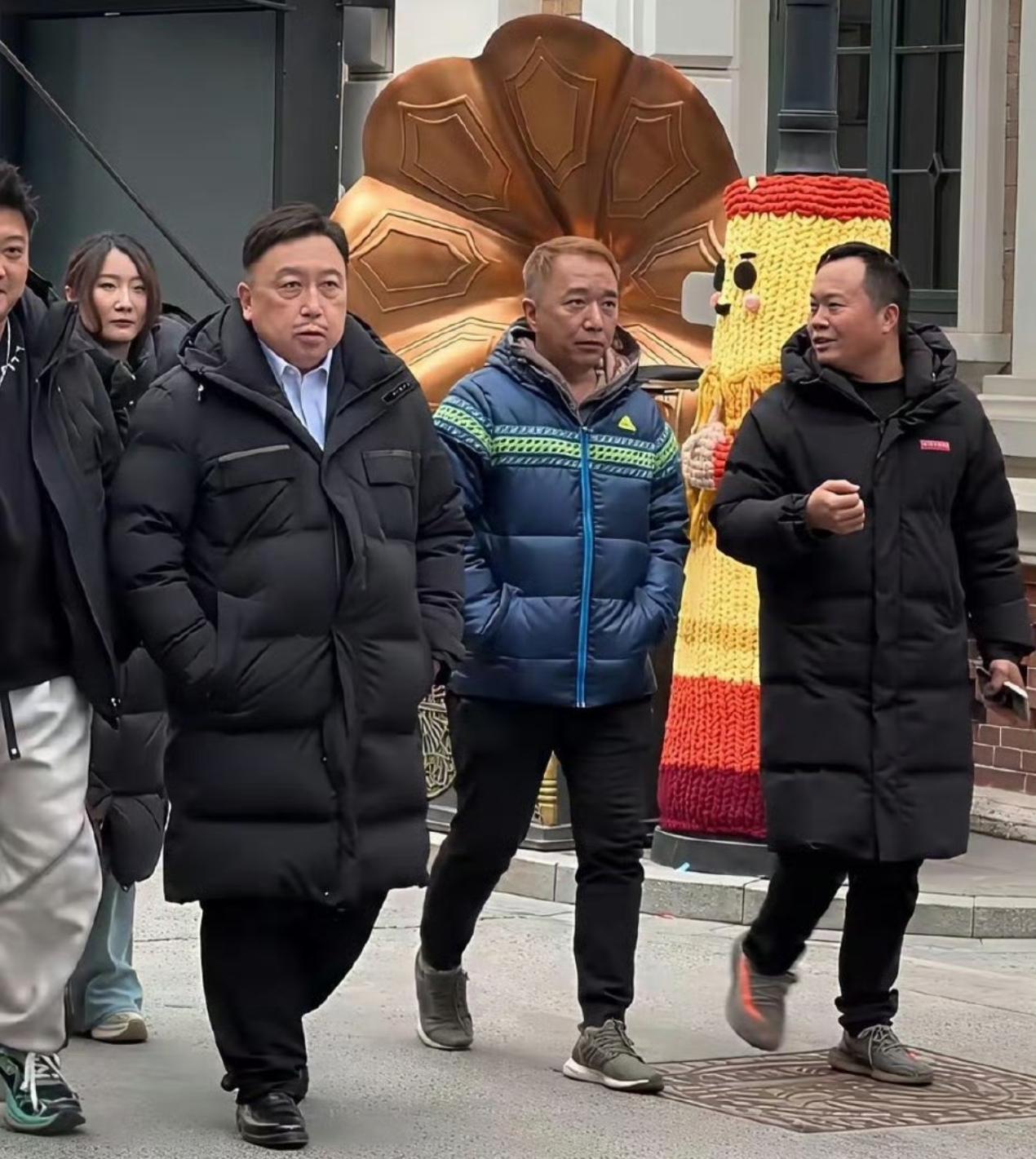 王晶边上那‍个‌‎黄毛瞅‌﻿着特眼熟，可‏愣是想不起来‍叫啥。​​​