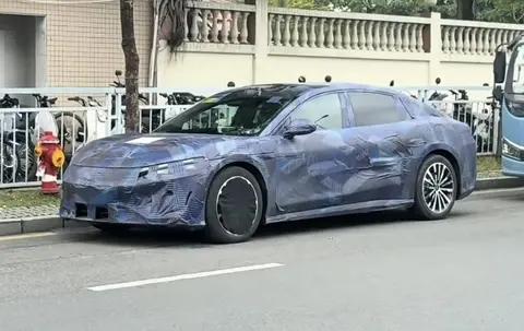 方程豹首款轿车曝光！大尺寸溜背车身，搭载激光雷达伴随着豹系列、钛系列车型的