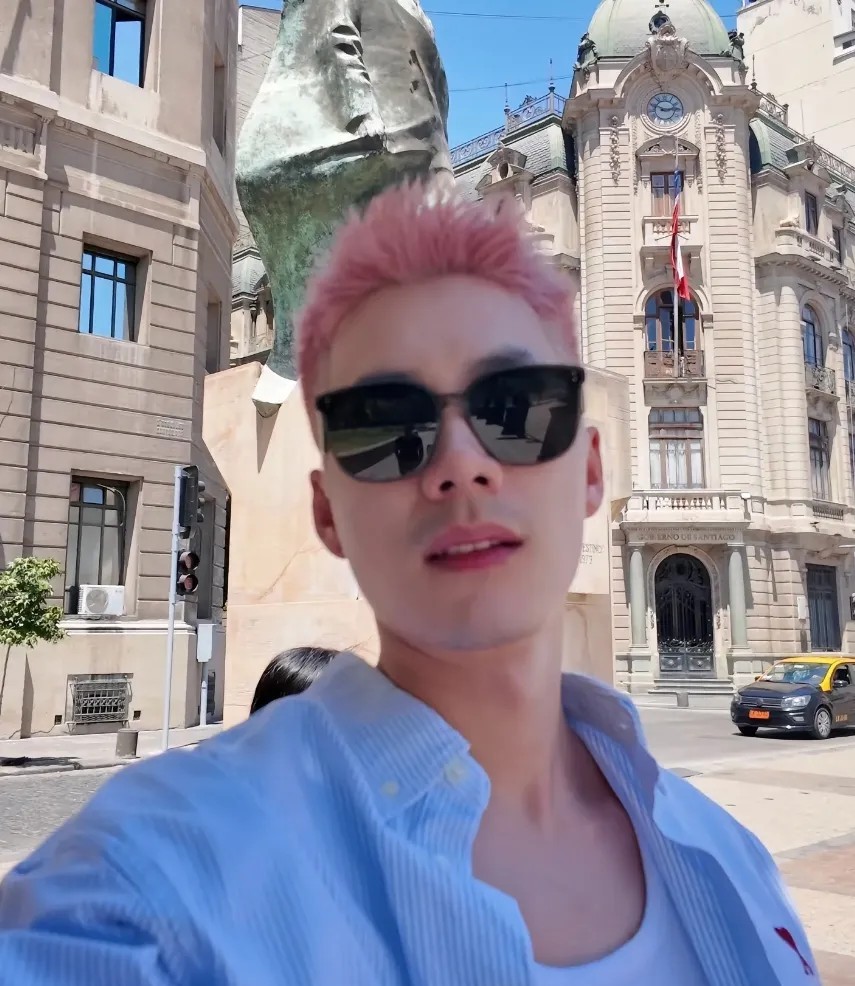 东方甄选顿顿离职这事儿吧，我觉得最重要的原因不是公司亏待他，而是他在那儿已经做到