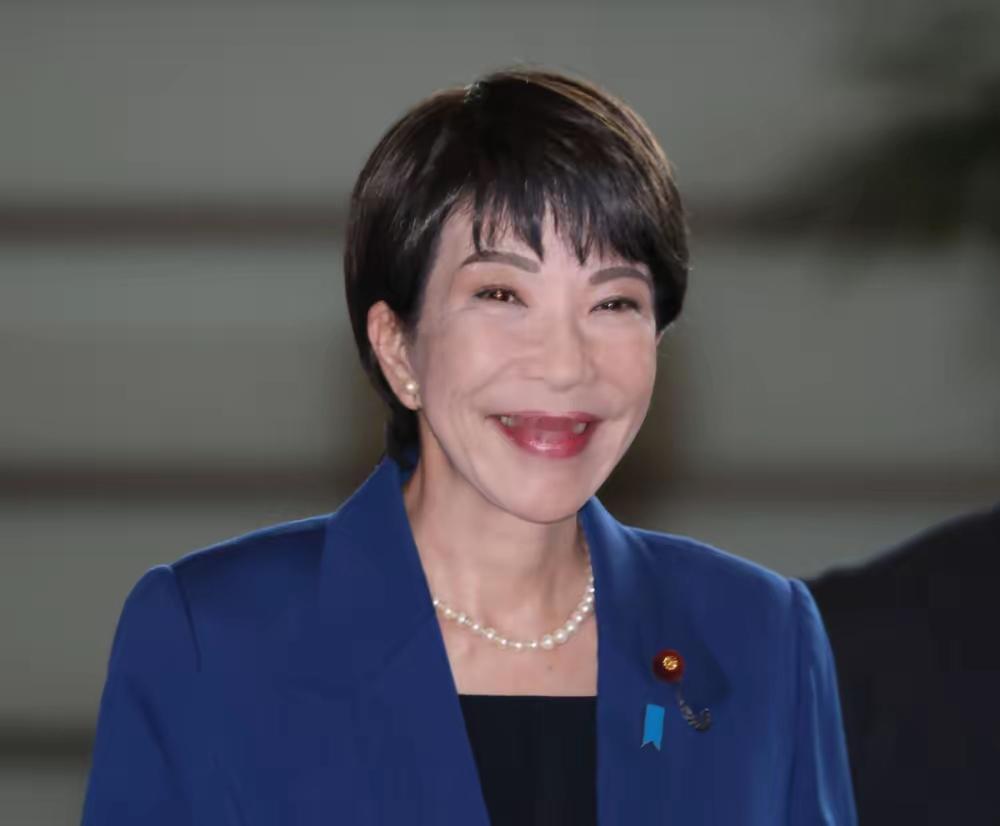 高市早苗“变脸”了！​​日本政府内部传出消息，现任首相高市早苗正在认真考虑