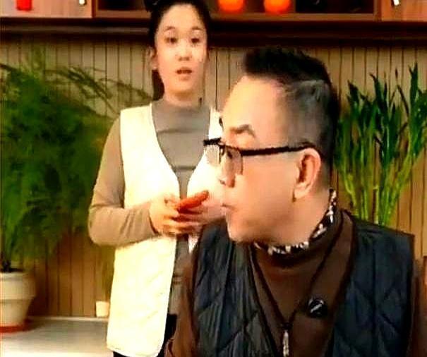 “小黑胖子”、“下三滥”！骂声穿透屏幕，直指德云社班主。所有人都等他郭德纲跳