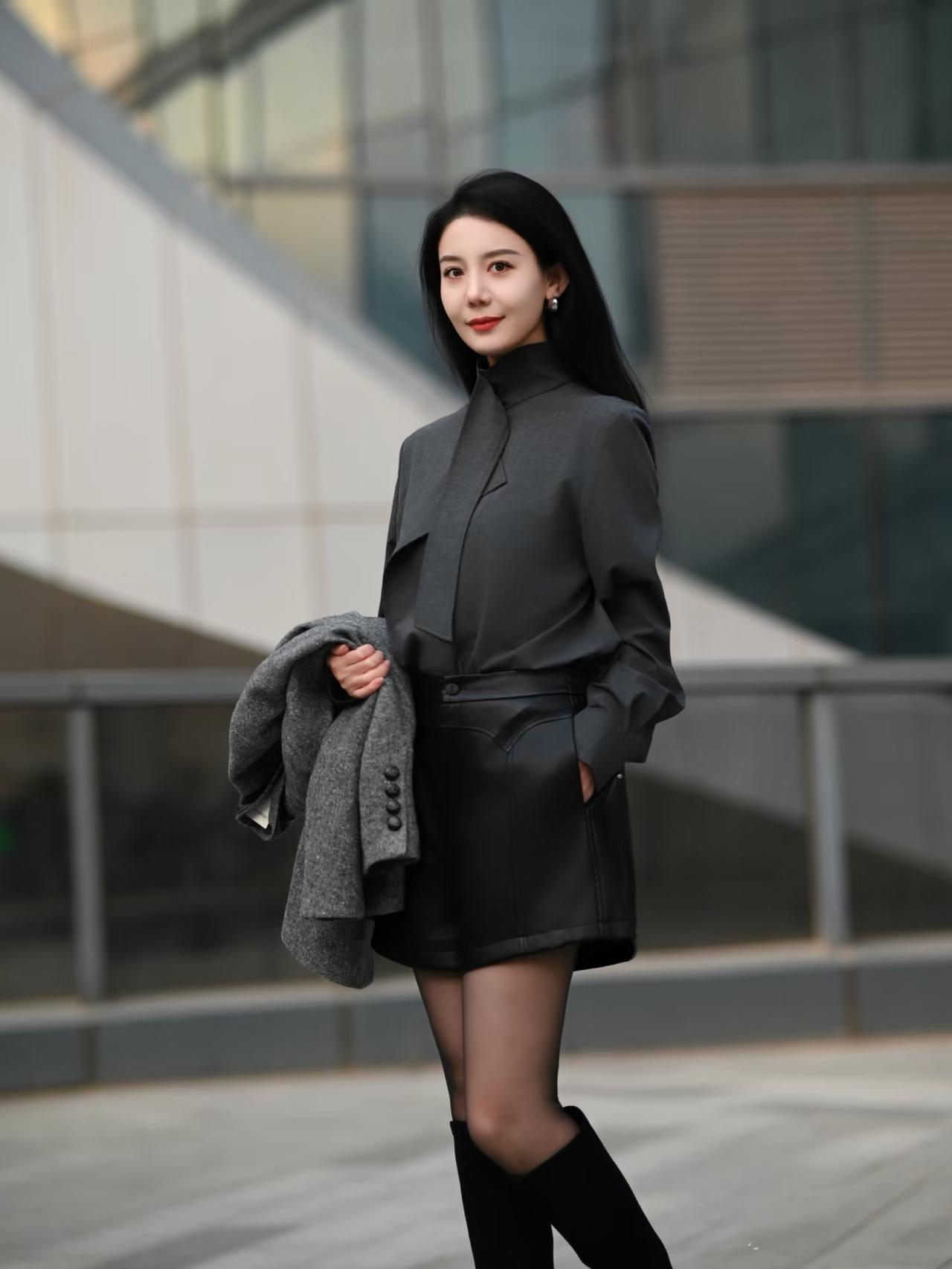 洒脱干练的轻熟气质穿搭