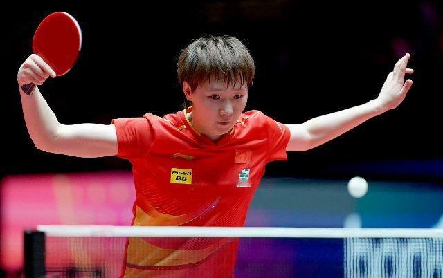 王曼昱连得5分带走胜利王曼昱3比1伯格斯特隆第四局从7:10落后到12:10拿