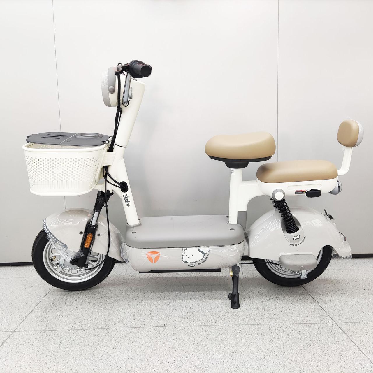 雅迪C09上市即遇冷？新国标车为啥卖不动了雅迪刚为“毛豆”车型致歉，转头就