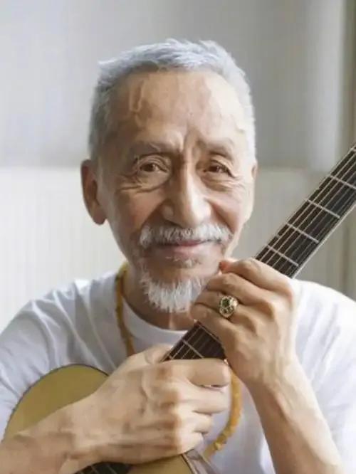 音乐泰斗陈彼得去世，最伤心的应该是费玉清，因为那首《一剪梅》。1983年的春天，