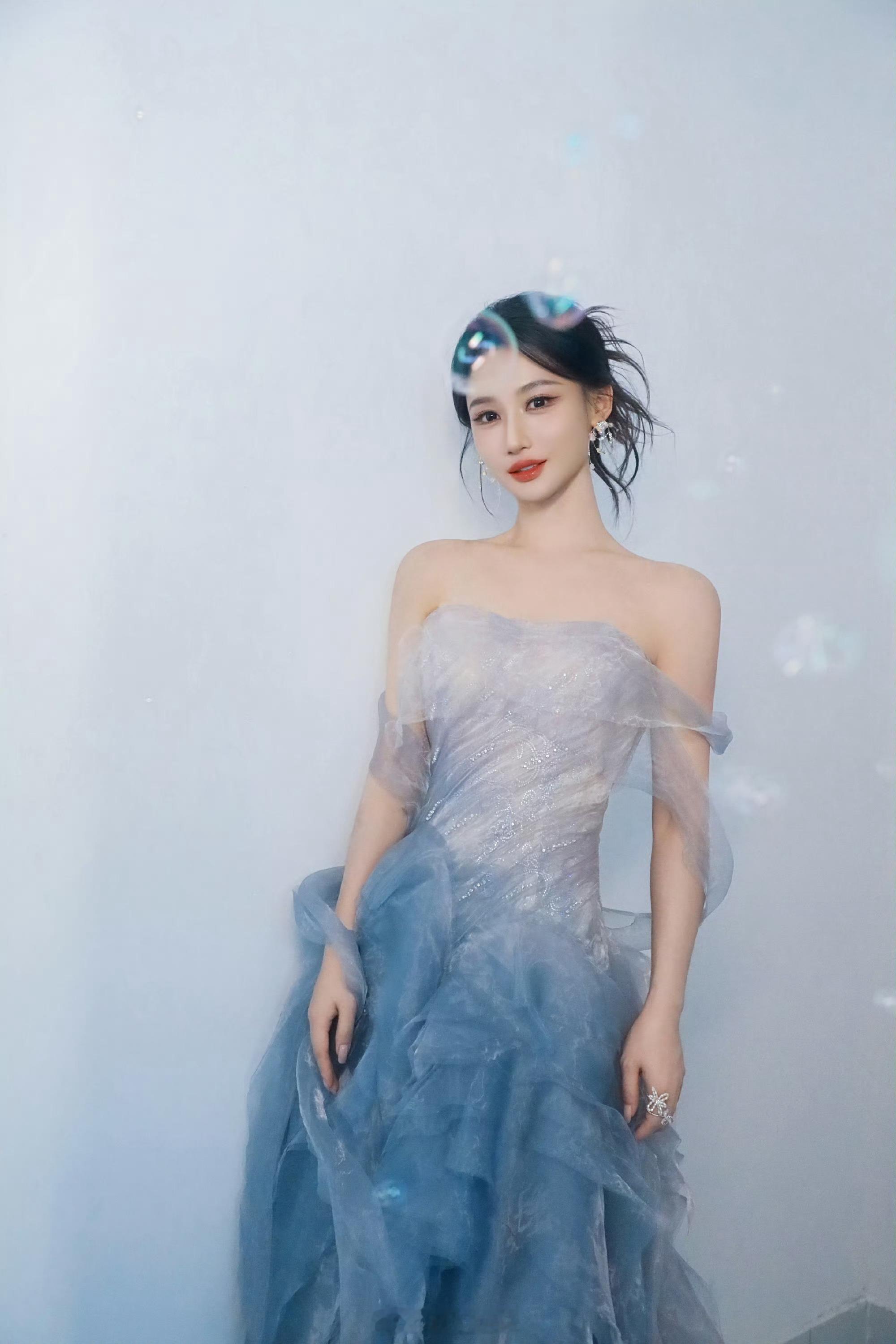 何宣林《海屿你》妆造！浪姐日记浪姐乘风2026
