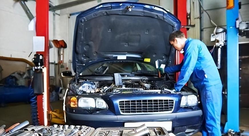 刚刷到个俄罗斯车主的帖子，挺感慨的。他说花两万美元买了辆中国SUV，两年不到，