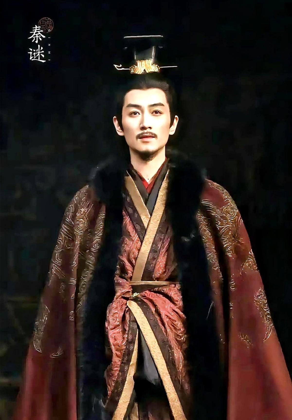 破案了，终于知道陈晓最近为啥那么瘦了，不是因为沉迷前段婚姻悲伤，而是为新剧《