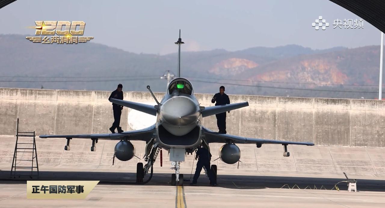 今日猛龙南空“铁翼云鹰”歼-10C/S最后一图，论无效打码[doge][马思