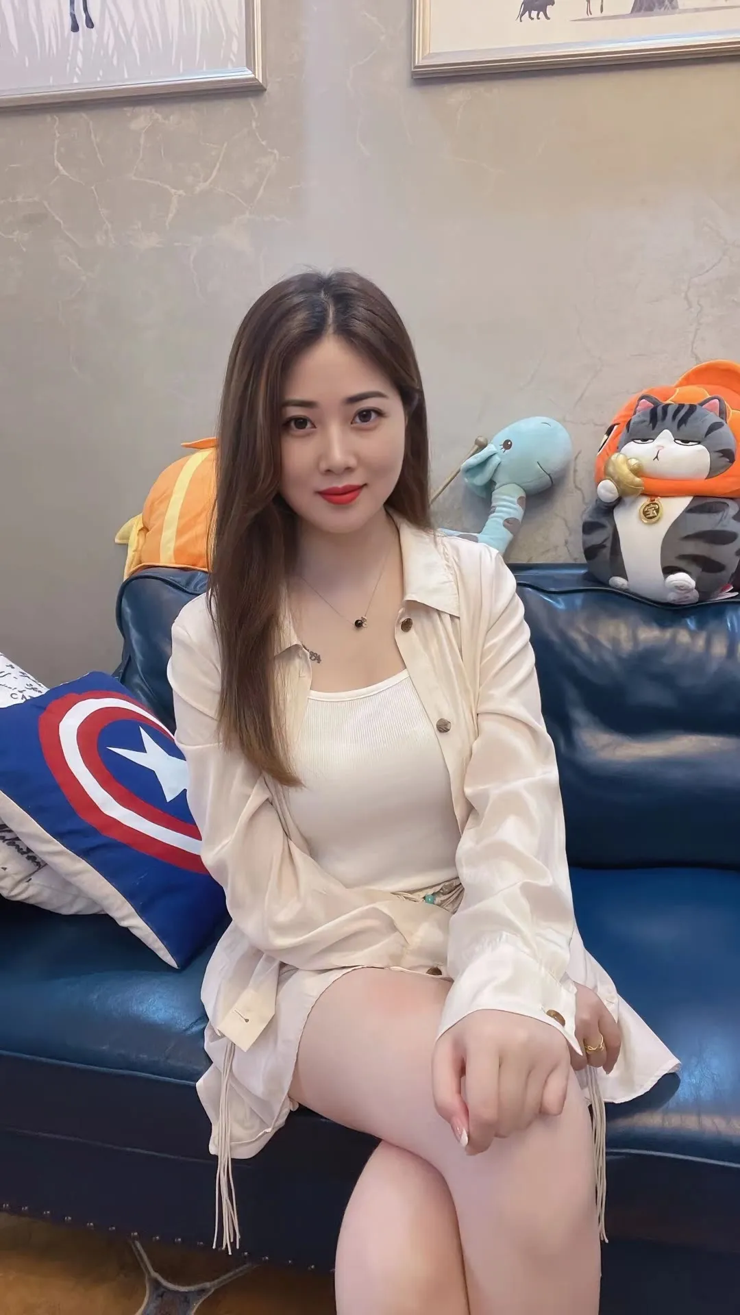 这样子像不像淑女[大笑][大笑][大笑]