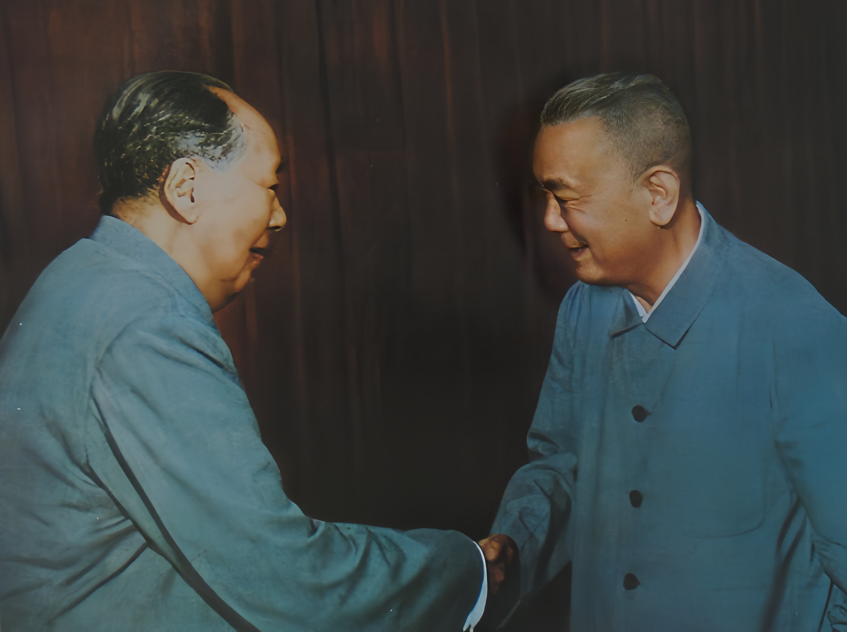 1959年有人想把李先念打成右倾机会主义，李先念浑然不知，还在那里算全国的粮食账