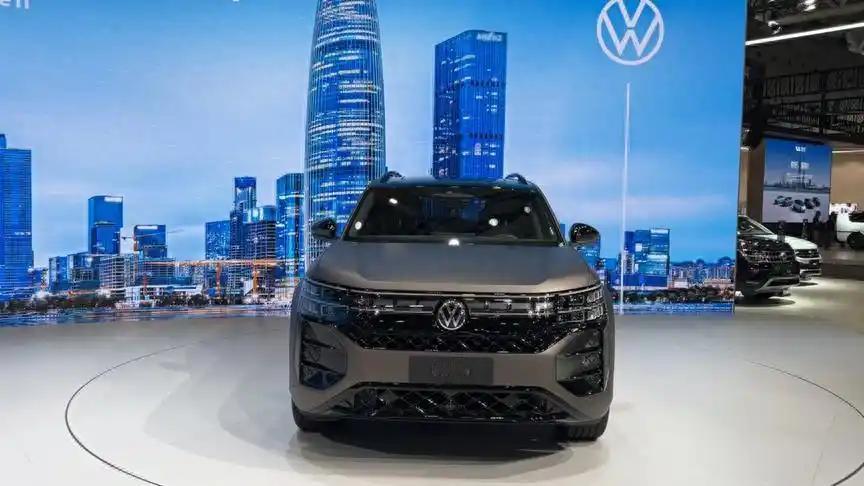 这款中大型SUV尺寸没有太大变化，车身尺寸5158x1991x1788mm，轴距