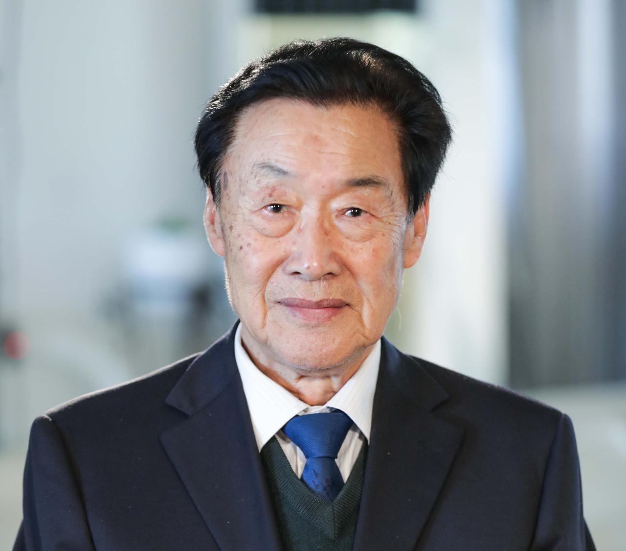 92岁钱学森病榻牵挂：神舟五号成功瞬间，他为何不问杨利伟而急寻这位幕后英雄？
