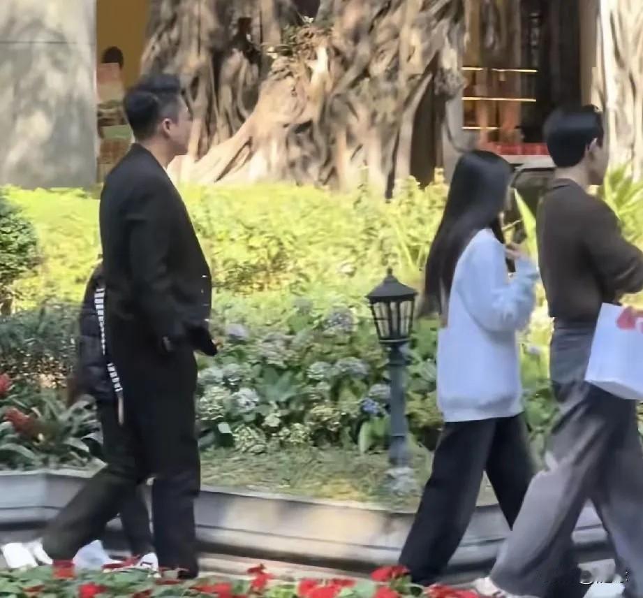 为什么玥儿箖箖没有参加亲妈大S雕像揭幕仪式？马筱梅回应:两个孩子放寒假之后就回